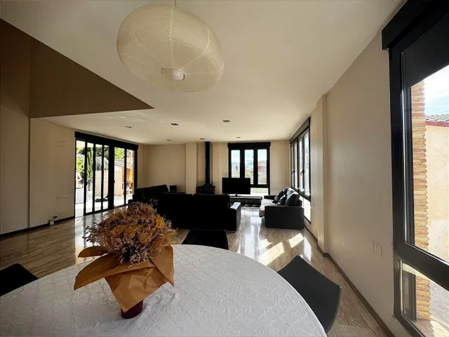Exclusivo Chalet en Casillas - Espacio y Comodidad a Tu Alcance — 5