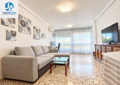 Amplio Piso en El Campello Pueblo a la Venta por €210,000