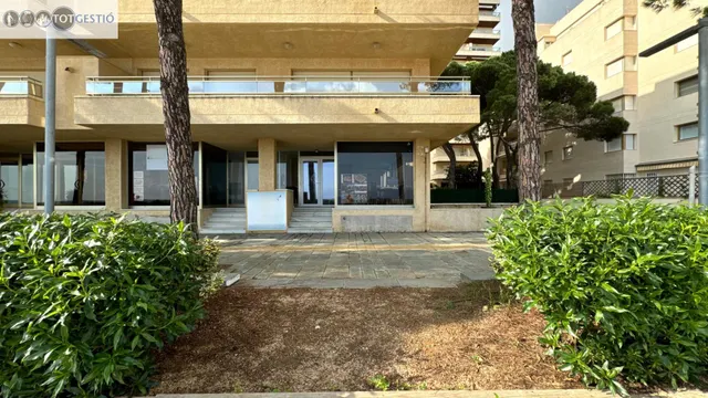 Local en venta en Platja d'Aro - foto 3
