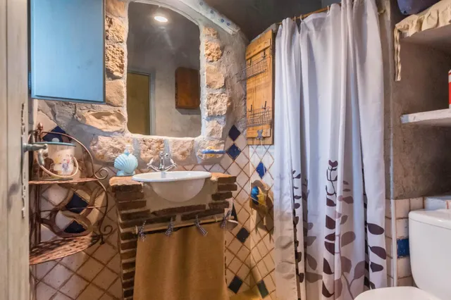 Se vende chalet único - Un rincón dónde habita el arte — 36