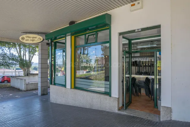 GRAN OPORTUNIDAD: CAFETERÍA CON AMPLIA TERRAZA EN EL CENTRO  - foto 2