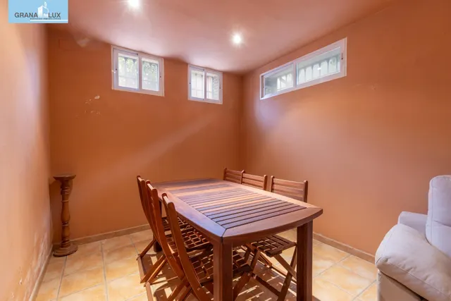 Exclusiva vivienda con piscina en Viñas del Rey — 39