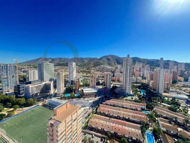 Espectacular piso en planta 27 con vistas panorámicas y ubicación privilegiada — 33