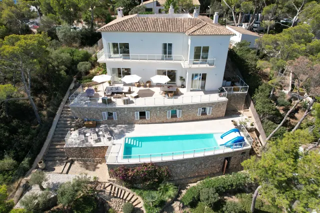 Impresionante villa de estilo mediterraneo con acceso directo al mar en Torrenova — 6