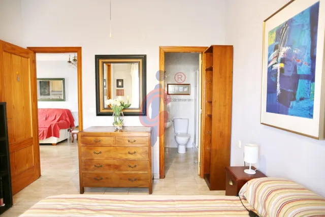 Planta baja en venta en el centro de Guardamar del Segura con gran terraza privada y piscina comunitaria — 19