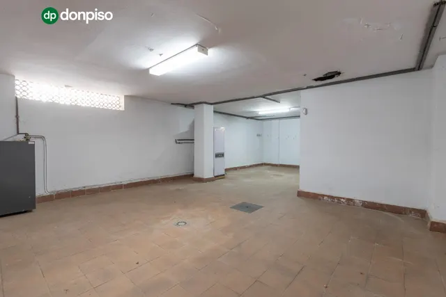 Exclusiva vivienda con piscina en la zona del Serrallo con piscina comunitaria — 48