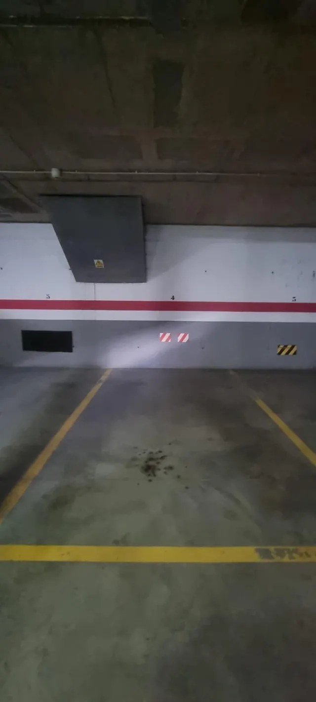 Plaza de garaje en venta zona Mandarache. — 2