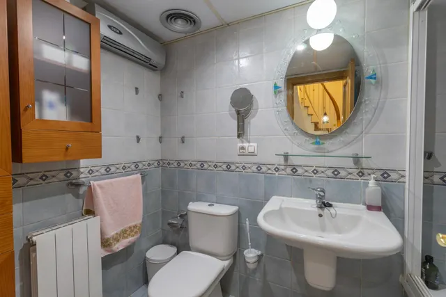 ADOSADA CON 4 DORMITORIOS, AMPLIAS TERRAZAS Y VISTAS A GRANADA Y SIERRA NEVADA — 18