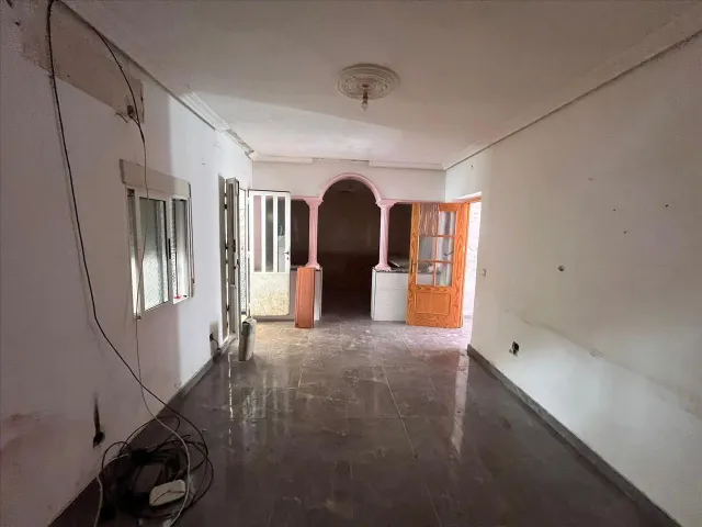 Casa adosada en venta en Linares (Jaén) - foto 2
