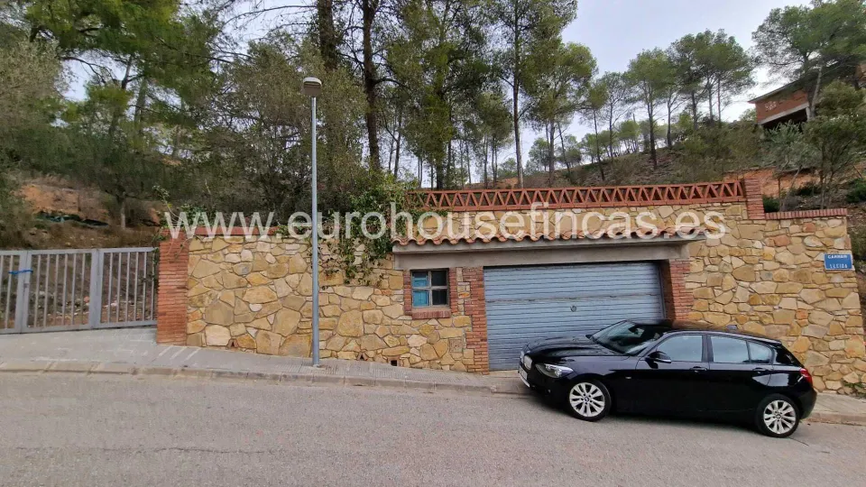 Terreno en Cabrera D`Anoia de 1331m2.