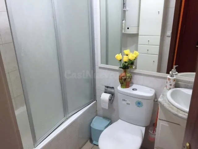 San isidro. Piso 3 habitaciones, balcon, cocina independient - foto 5