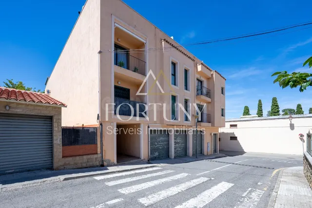 Ático duplex en venta en Calle Pont, La Selva del Camp. - foto 2