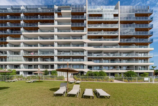 UN BALCÓN DE LUJO AL MEDITERRÁNEO — 38