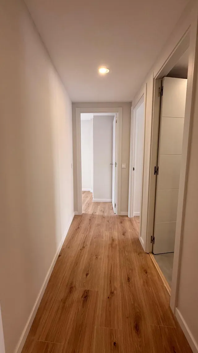 Apartamento reformado en Fuengirola, segunda línea de playa junto al puerto con licencia turística — 14