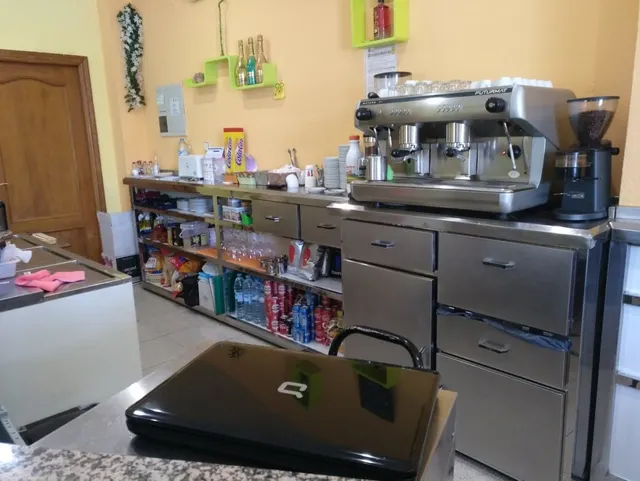 BAR RESTAURANTE ZONA POLIGONO TORAL DE LOS VADOS - foto 4