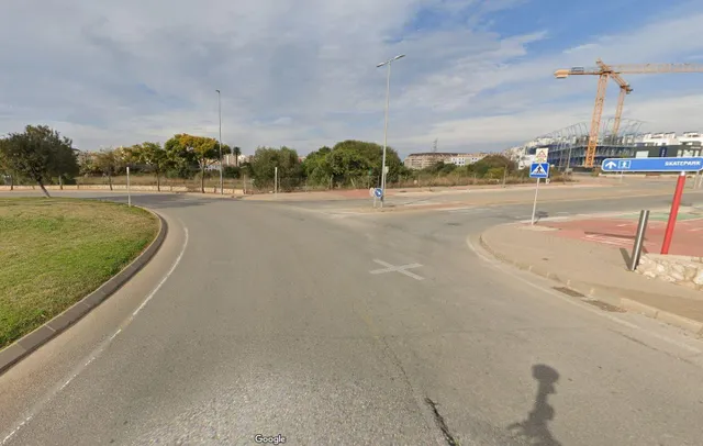 Fantástica parcela en zona Bajo Montgó. — 12