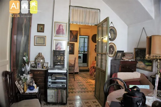 Tres casas independientes — 8