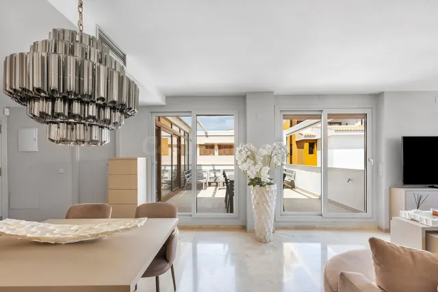 Apartamento ático de 3 dormitorios y 2 baños en punta prima (Orihuela Costa) — 12