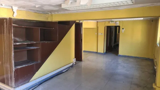 Se vende local de dos plantas en Oviedo — 14