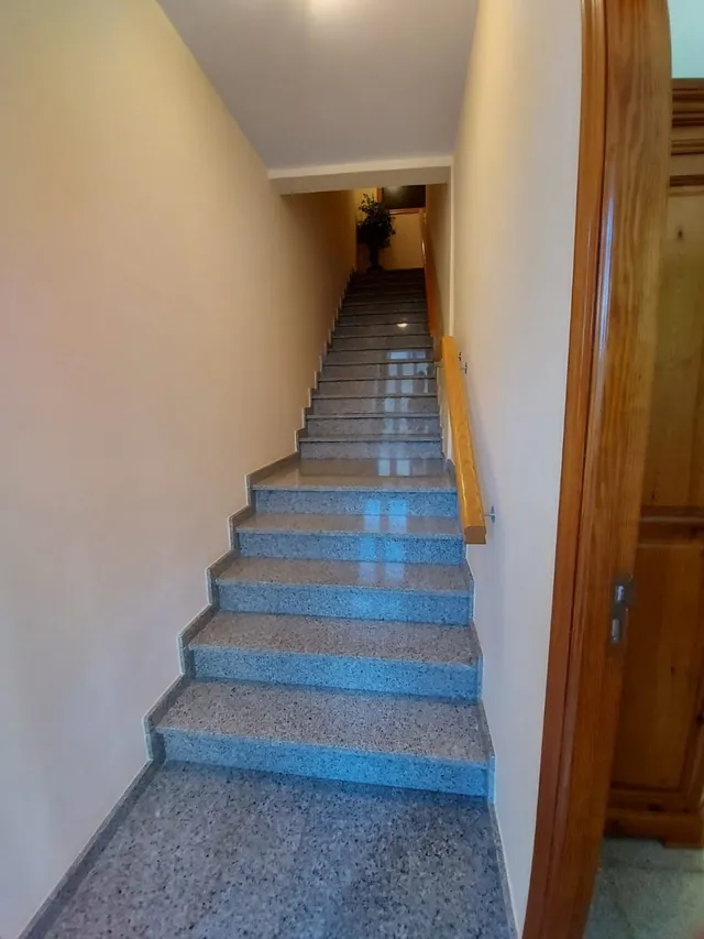 Casa en Toreno con Terreno: Amplia Propiedad de 3 habitaciones — 22