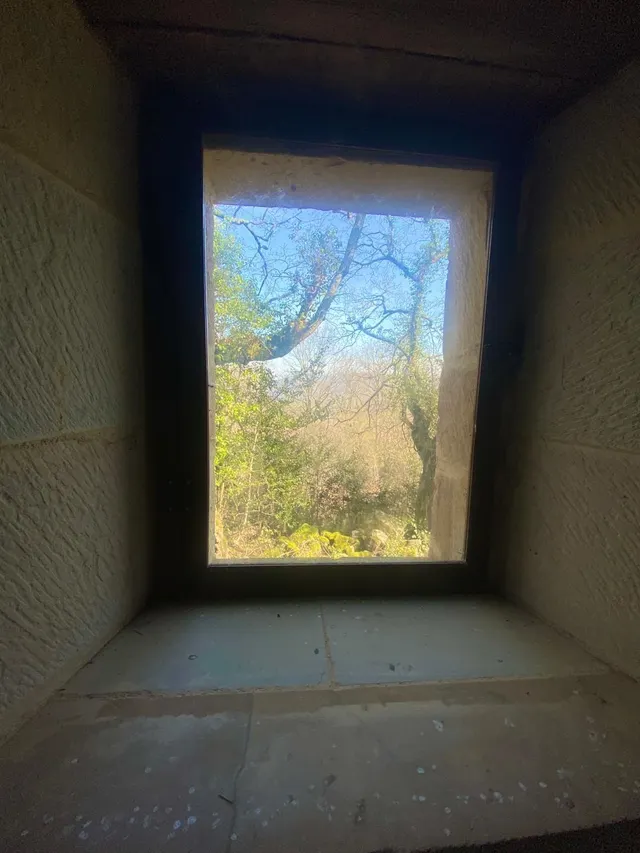 CASA DE PIEDRA EN PARQUE NATURAL RESERVA DEL SAJA — 33