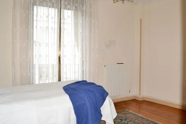 AMPLIA VIVIENDA EN EL CORAZON DE PAMPLONA — 39