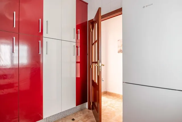 PISO DE 4 DORMITORIOS CONVERTIDO EN 2 EN PLENO CORAZÓN DE TRIANA — 13