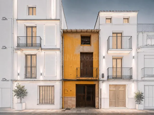 CASA SEÑORIAL EN EL CENTRO. POTENCIAL PARA VIVIR, INVERTIR O - foto 2