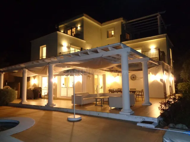 Chalet 4 habitaciones 350m² en venta - Costa del Sol - foto 2