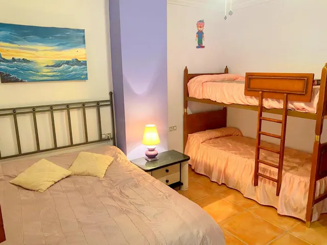 CASA REFORMADA CON TERRAZA — 18