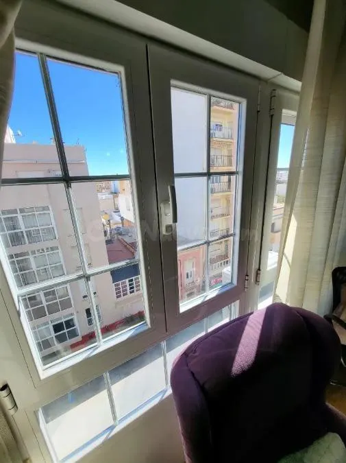 SE VENDE PISO REFORMADO EN LA AVENIDA PABLO IGLESIAS — 3