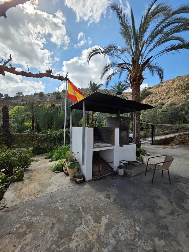Casa con Piscina Privada y Amplias Posibilidades de Ampliación en Orihuela — 10