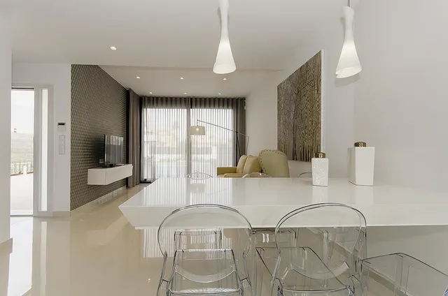 AMPLIOS ESPACIOS INTERIORES — 7
