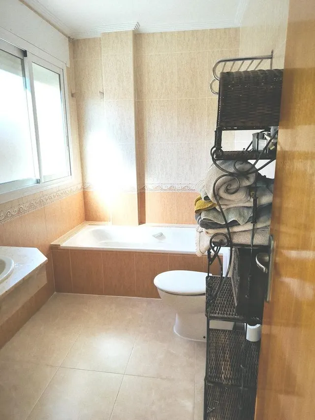 Duplex de 5 dormitorios y sotano privado — 28