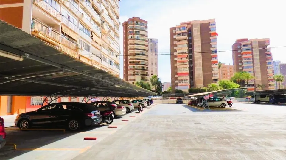 PLAZA DE PARKING EN ALQUILER  LARGA TEMPORADA CERCA DEL CENTRO