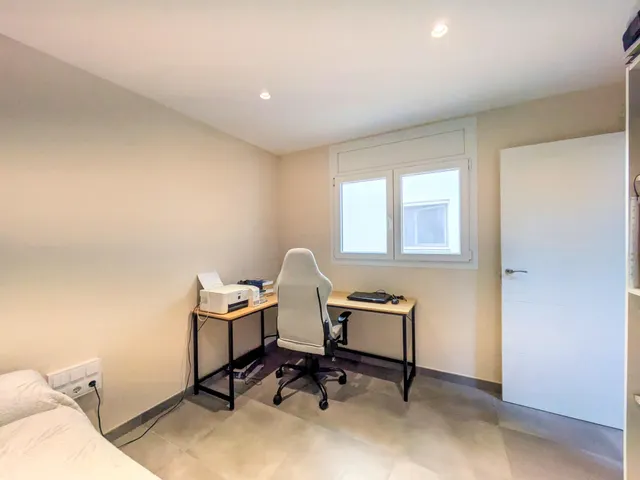 CASA DE DISEÑO TODA EN PLANTA BAJA EN AMPOSTA — 13