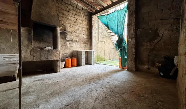 Casa de pueblo con gran potencial en el centro de Pego — 16