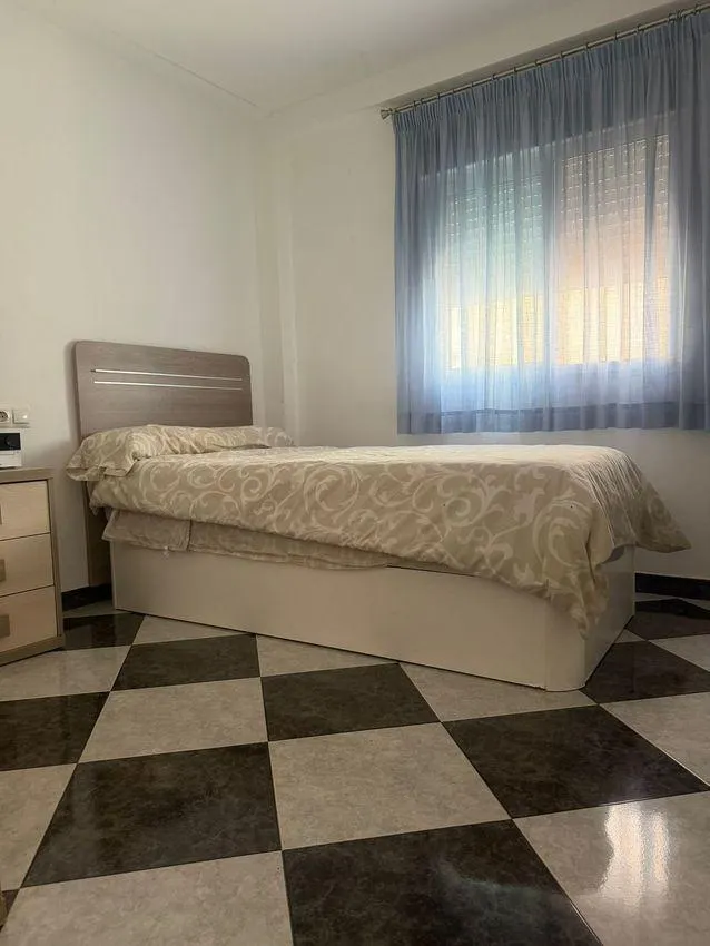 OPORTUNIDAD PISO DE 3 DORMITORIOS EN EL BARRIO DE LA LUZ — 8