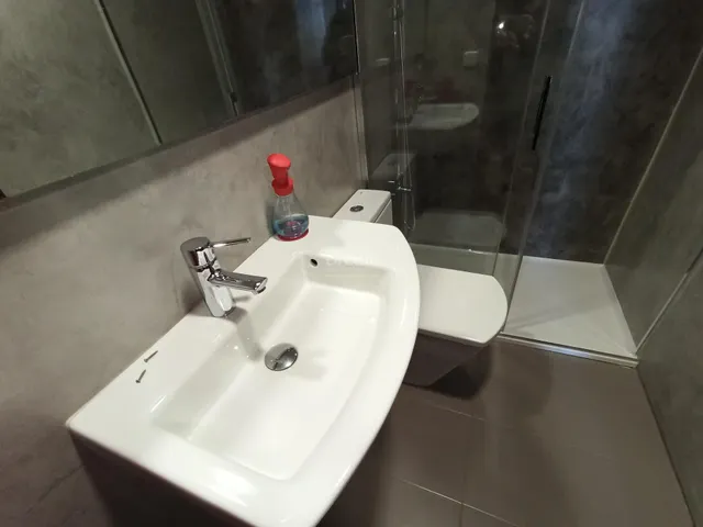 Interesante piso, incluye plaza de garaje, Sector Universidad. — 15