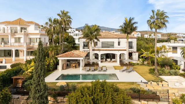 Chalet 4 habitaciones 551m² en venta - Marbella — 2