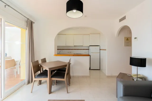 Apartamentos bungalow planta baja en calpe — 9