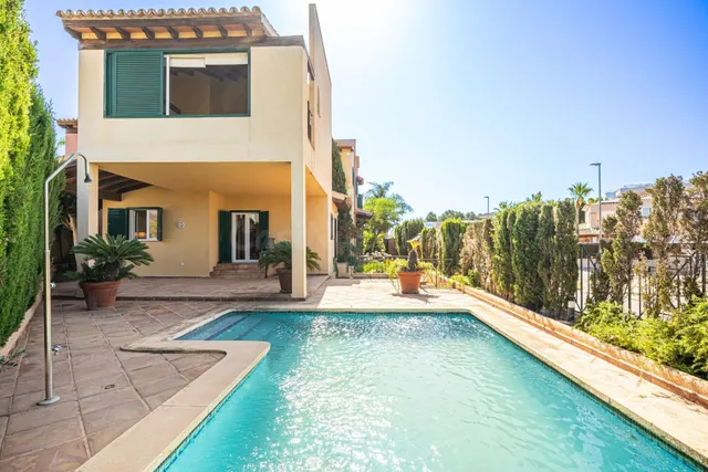Exclusiva vivienda con jardín y piscina privada en Son Verí Nou — 46