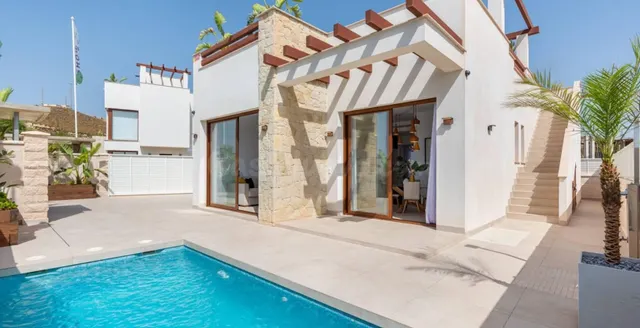 El chalet de 3 dormitorios de tus sueños a 200 metros del ma - foto 5