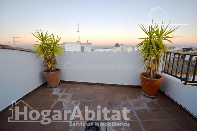 PRECIOSO ADOSADO SEMINUEVO Y REFORMADO CON GARAJE Y 2 TERRAZ - foto 4