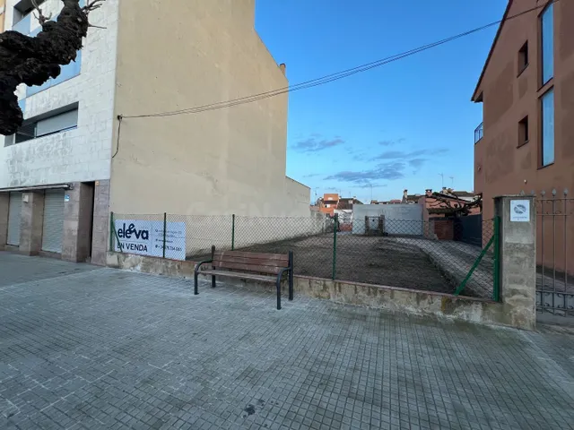 Terreno urbanizable 800m² en venta - Maçanet de la Selva - foto 2