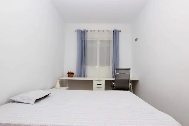 Alquiler larga estancia chalet con piscina — 32
