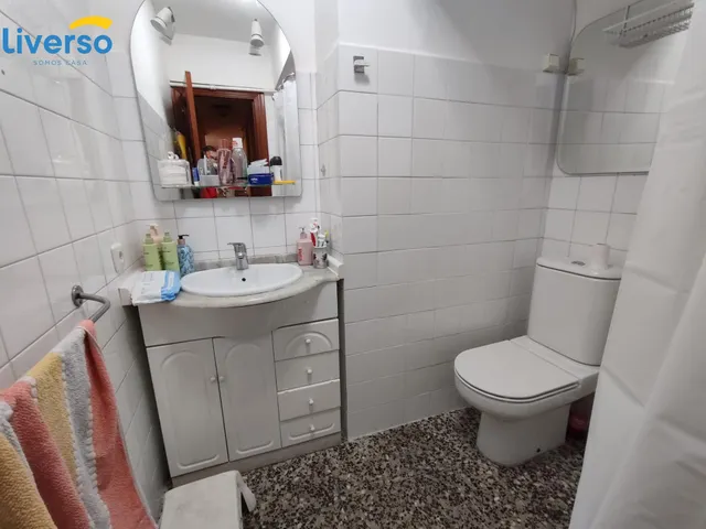 Alquiler de habitación con terraza. gastos incluido en el precio. solo para chicas — 12
