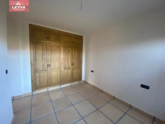 Castillo busca dueños — 26