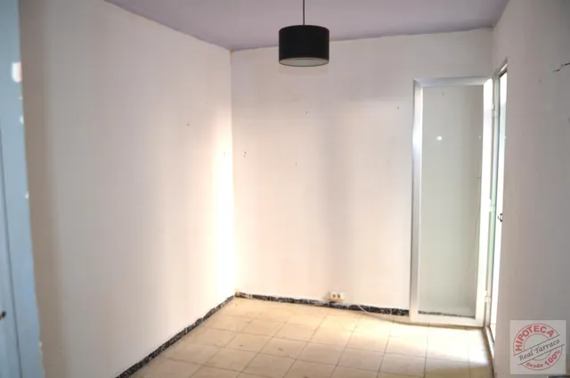 Gran oportunidad en C/ Escultor Rocamora — 9