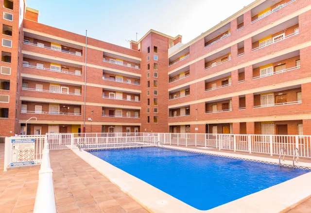 Apartamento con gran terraza y piscina en Playa de los Náufragos — 34